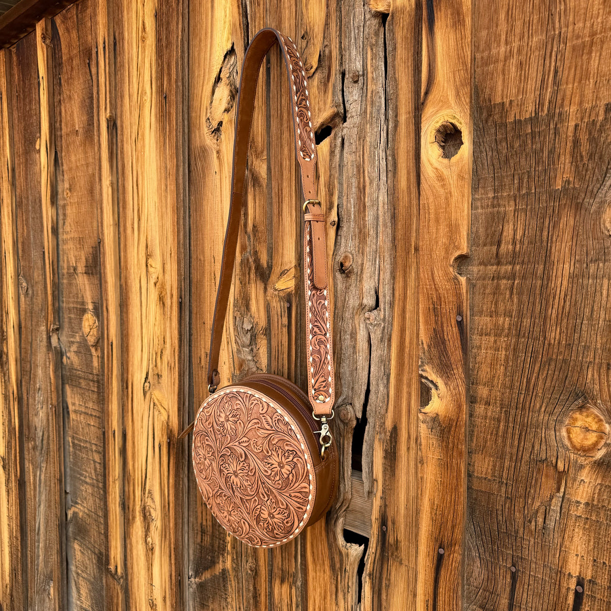 STOCKYARD TOOLED CANTEEN BAG